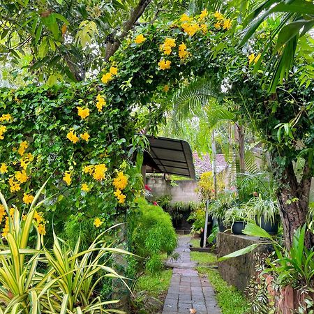 Nethmi Homestay & Restaurant Tangalle Exterior photo